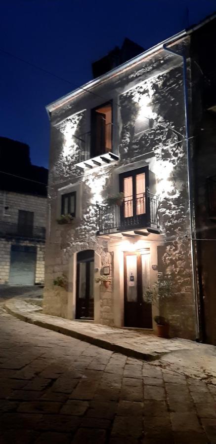 La Casa Del Pittore Di Petralia Petralia Soprana Kültér fotó
