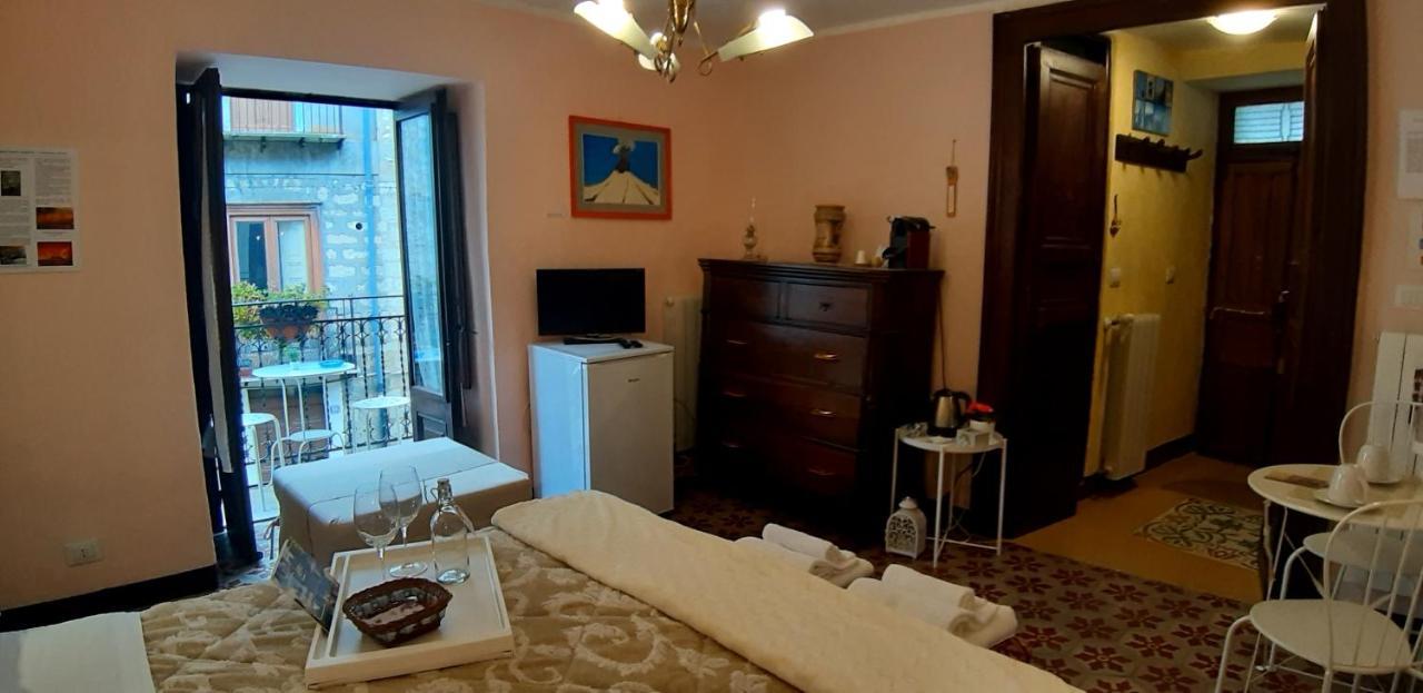 La Casa Del Pittore Di Petralia Petralia Soprana Kültér fotó