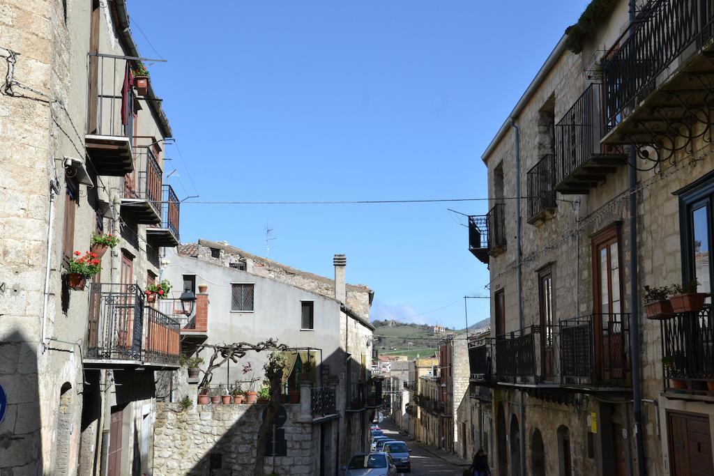 La Casa Del Pittore Di Petralia Petralia Soprana Kültér fotó